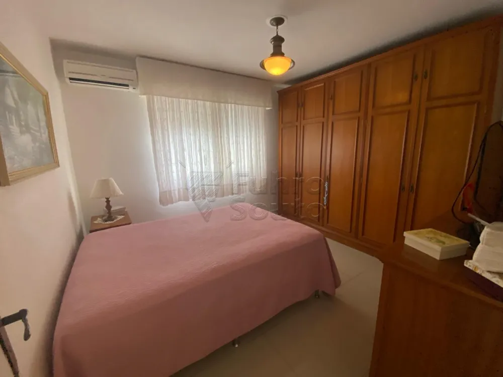 Comprar Casa / Padrão em Pelotas R$ 800.000,00 - Foto 9