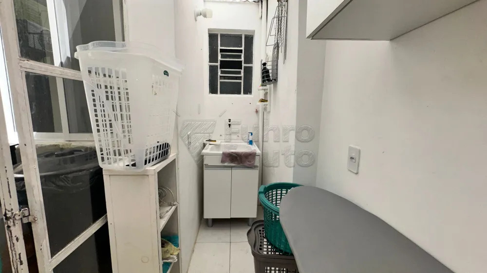Comprar Casa / Padrão em Pelotas R$ 446.000,00 - Foto 6
