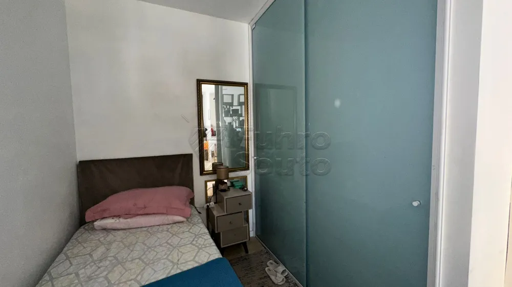 Comprar Casa / Padrão em Pelotas R$ 446.000,00 - Foto 5