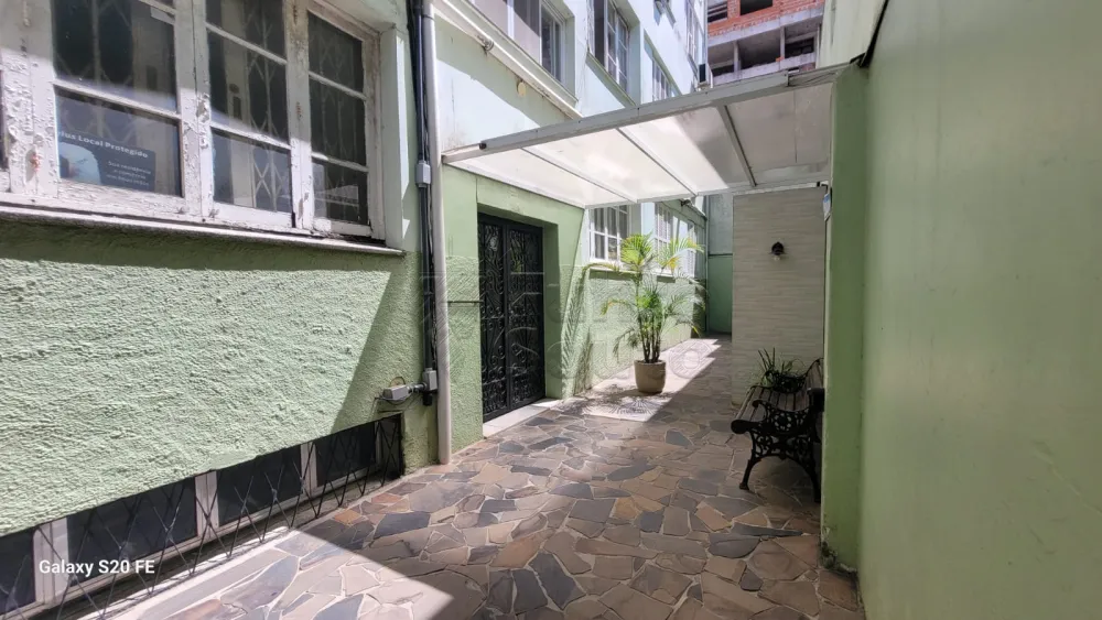 Entrada Comprar Apartamento / Padrão em Pelotas R$ 195.000,00 - Foto 6