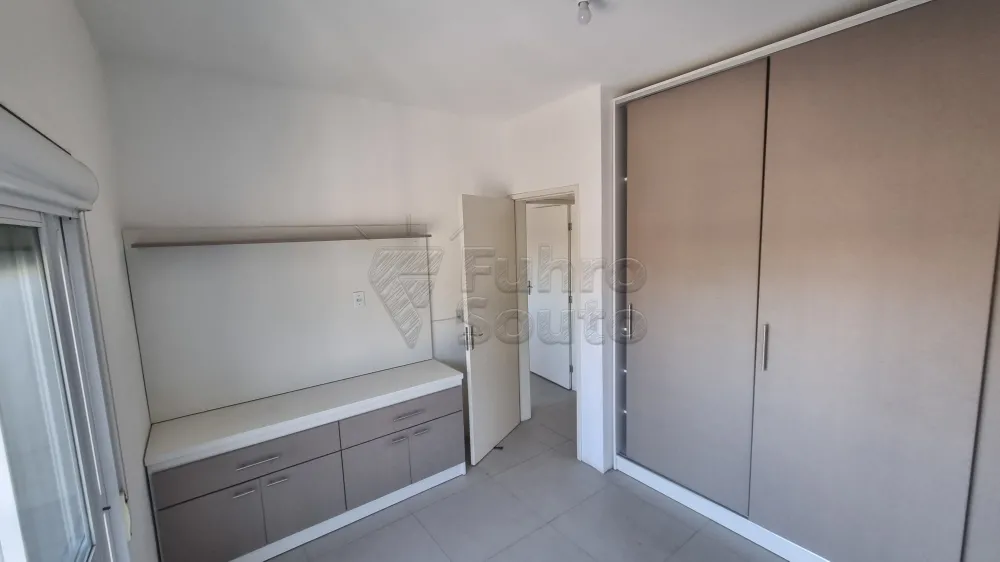 Quarto Mobiliado Comprar Apartamento / Fora de Condomínio em Pelotas R$ 290.000,00 - Foto 3