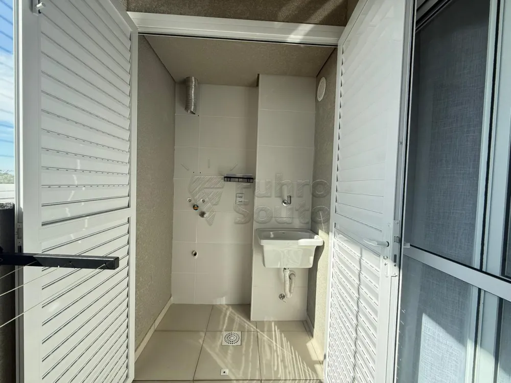 Comprar Apartamento / Padrão em Pelotas R$ 425.000,00 - Foto 8