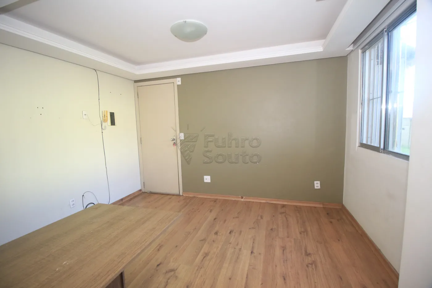 Alugar Apartamento / Padrão em Pelotas R$ 850,00 - Foto 3