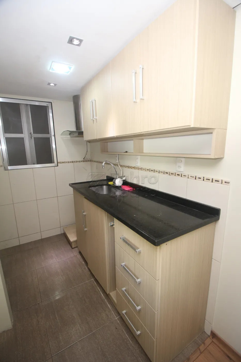 Alugar Apartamento / Padrão em Pelotas R$ 850,00 - Foto 7