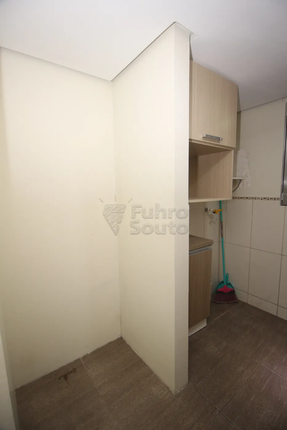 Alugar Apartamento / Padrão em Pelotas R$ 850,00 - Foto 8