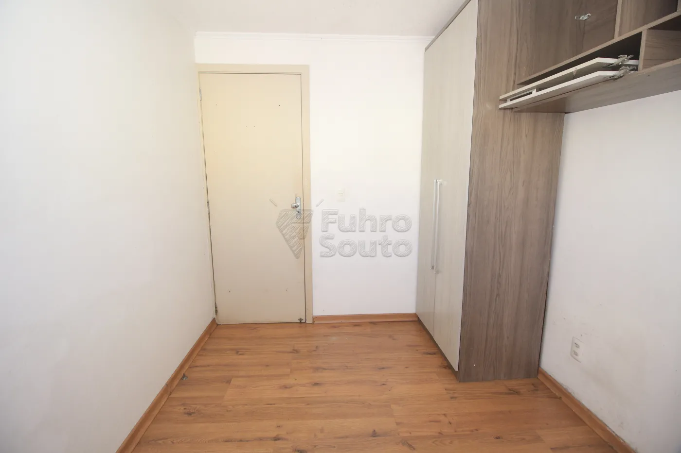 Alugar Apartamento / Padrão em Pelotas R$ 850,00 - Foto 17