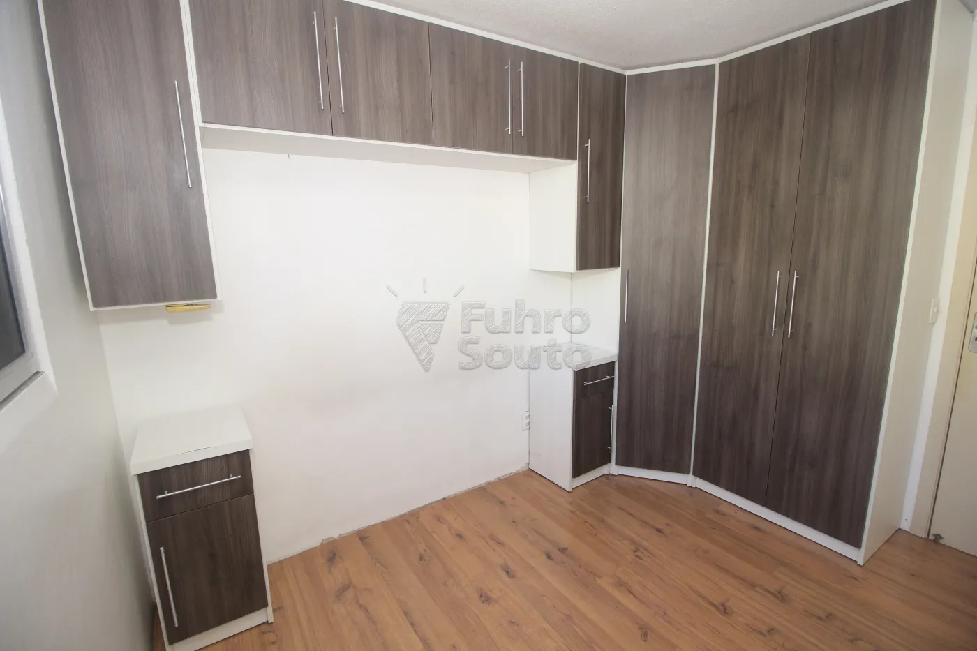 Alugar Apartamento / Padrão em Pelotas R$ 850,00 - Foto 24