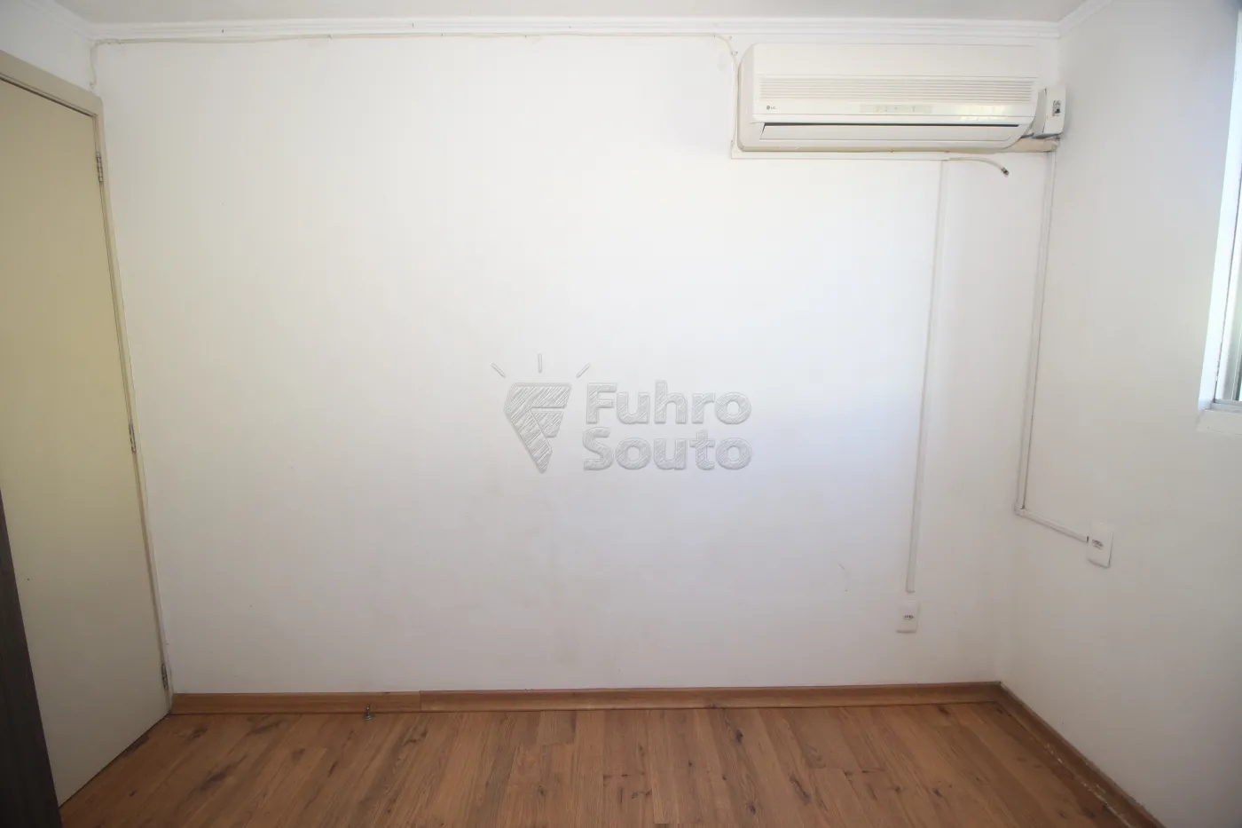 Alugar Apartamento / Padrão em Pelotas R$ 850,00 - Foto 26