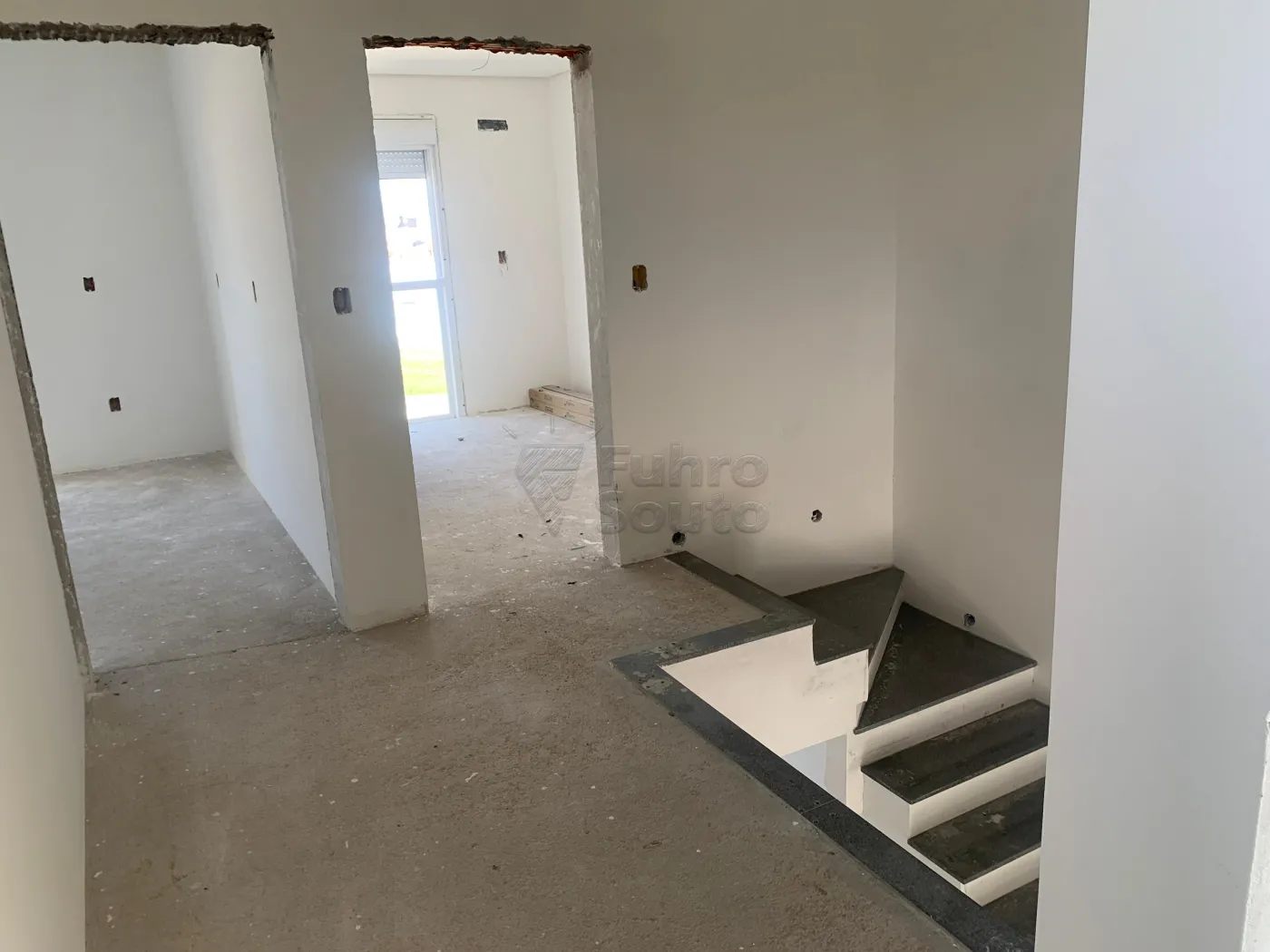 Comprar Casa / Padrão em Pelotas R$ 1.190.000,00 - Foto 5