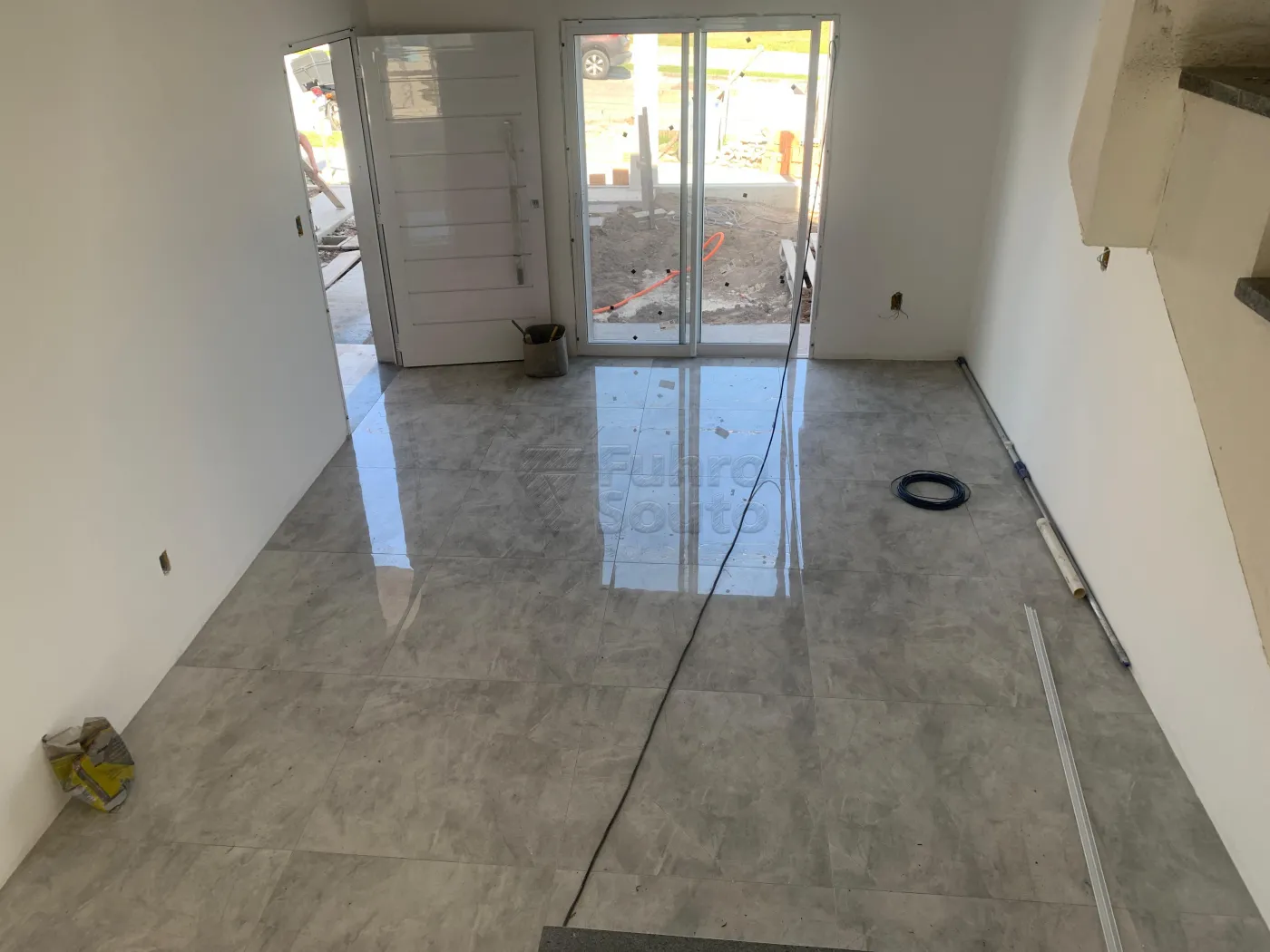 Comprar Casa / Padrão em Pelotas R$ 1.190.000,00 - Foto 2