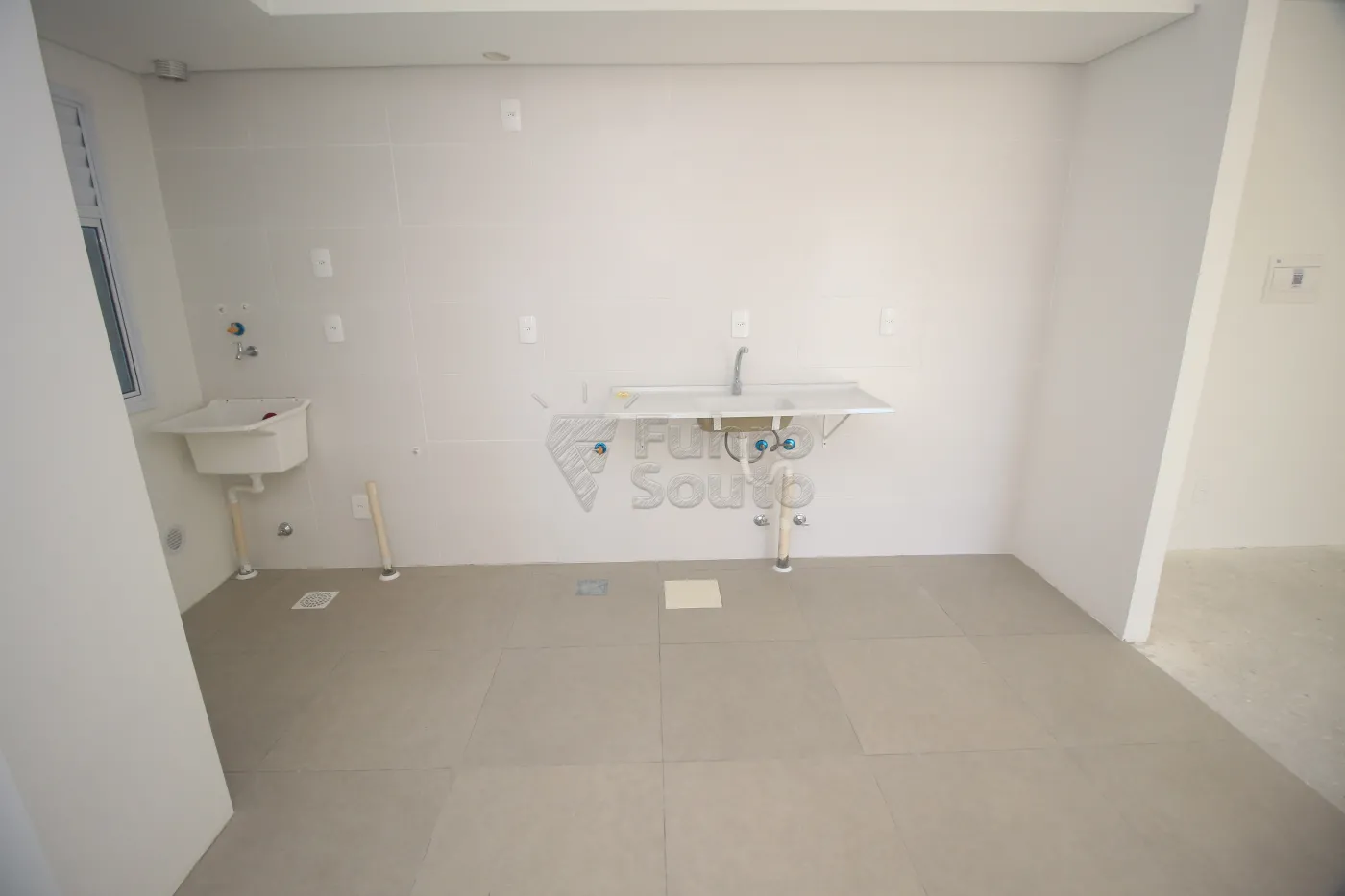 Alugar Apartamento / Padrão em Pelotas R$ 1.250,00 - Foto 22