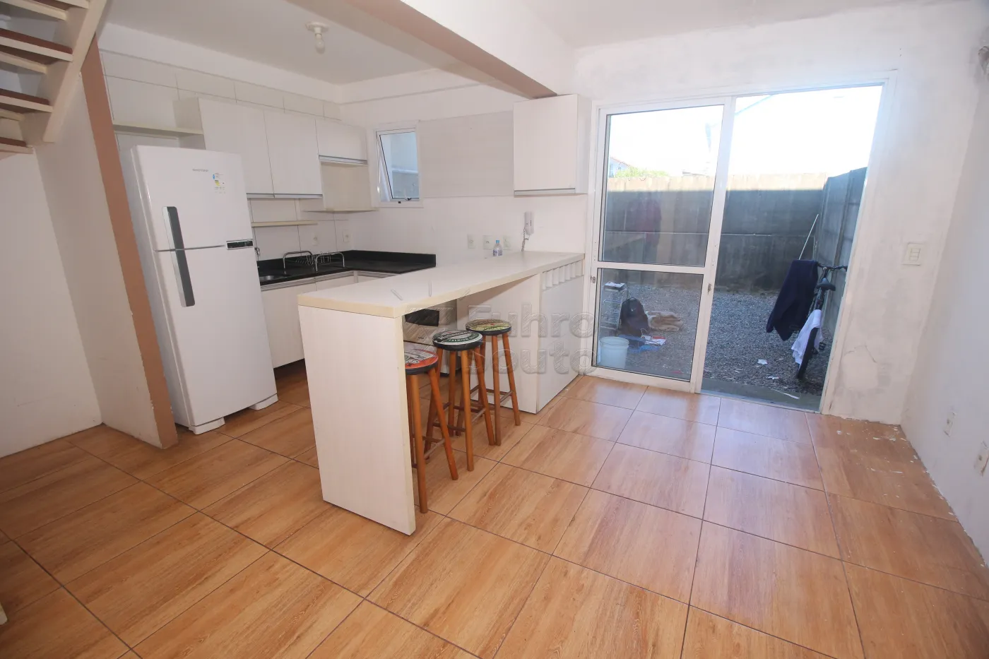 Alugar Casa / Condomínio em Pelotas R$ 1.500,00 - Foto 5