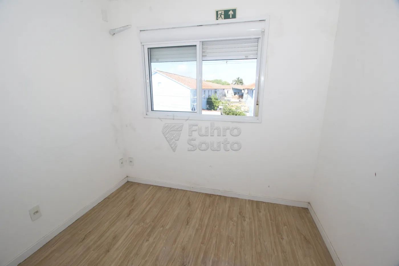 Alugar Casa / Condomínio em Pelotas R$ 1.500,00 - Foto 9