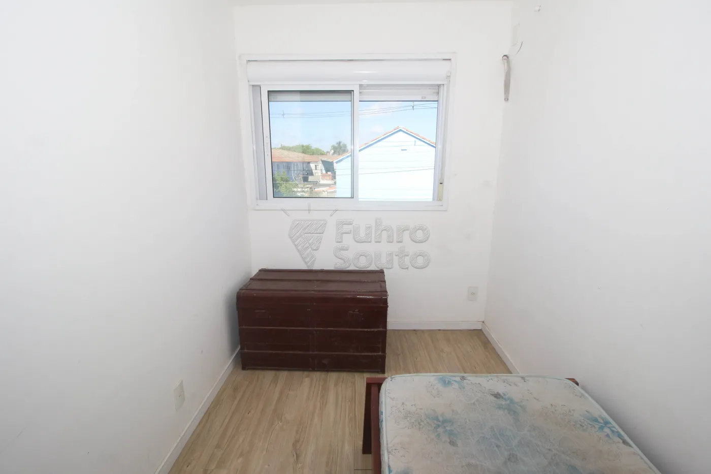 Alugar Casa / Condomínio em Pelotas R$ 1.500,00 - Foto 14