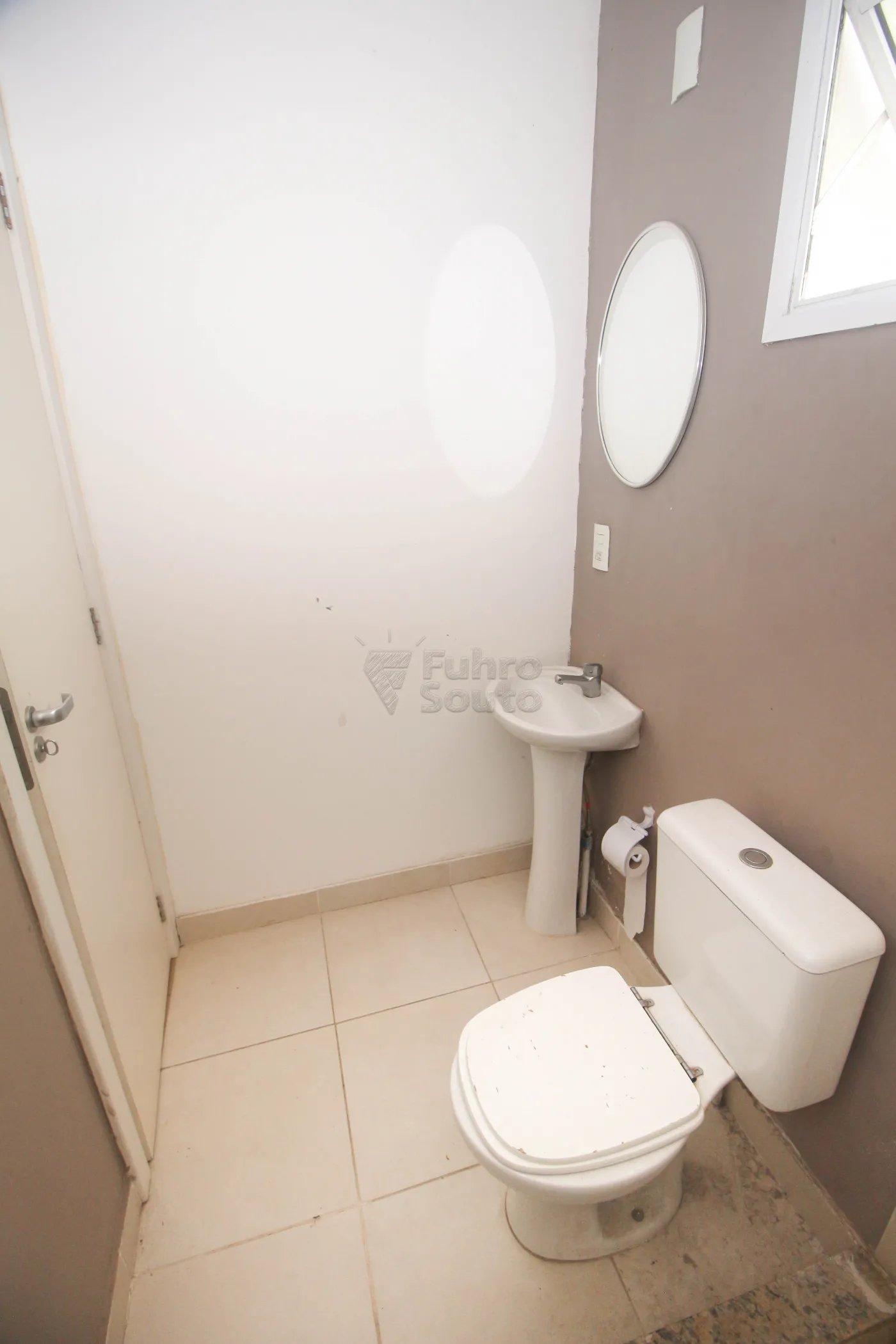 Alugar Casa / Condomínio em Pelotas R$ 1.500,00 - Foto 21