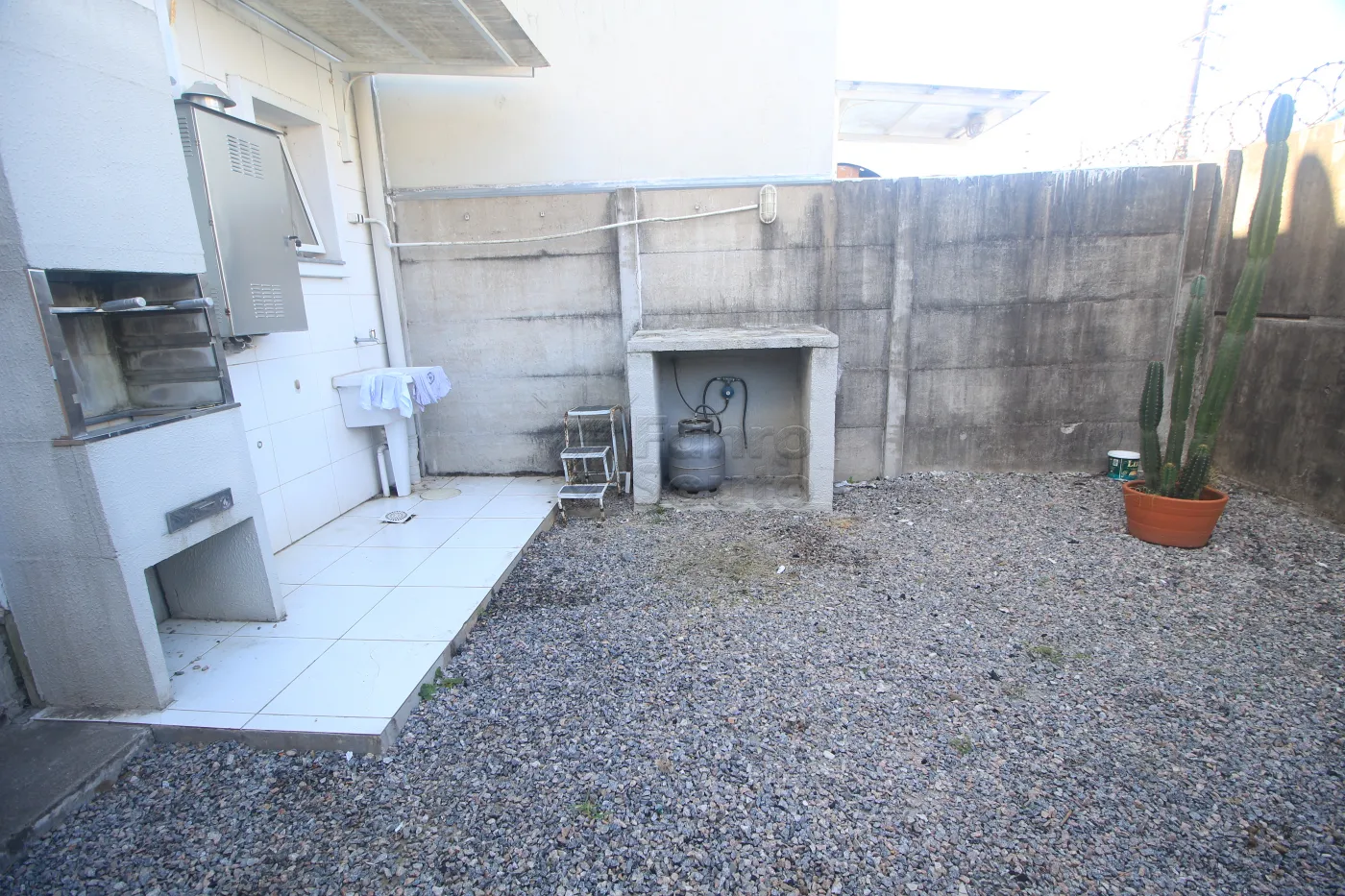 Alugar Casa / Condomínio em Pelotas R$ 1.500,00 - Foto 25