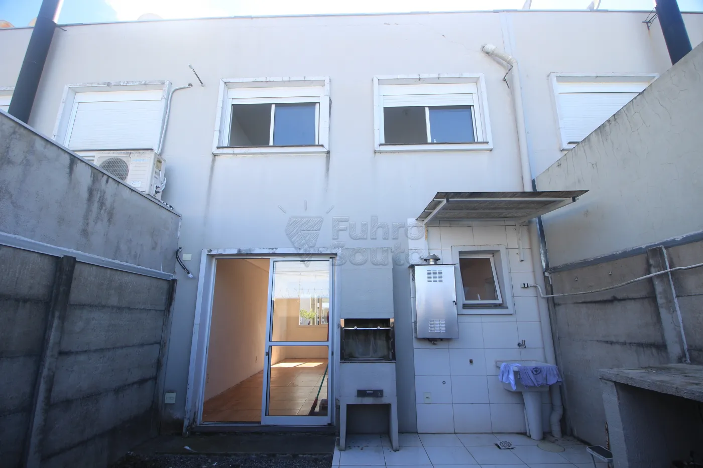 Alugar Casa / Condomínio em Pelotas R$ 1.500,00 - Foto 27