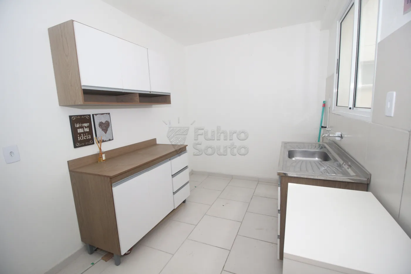 Alugar Apartamento / Padrão em Pelotas R$ 850,00 - Foto 5