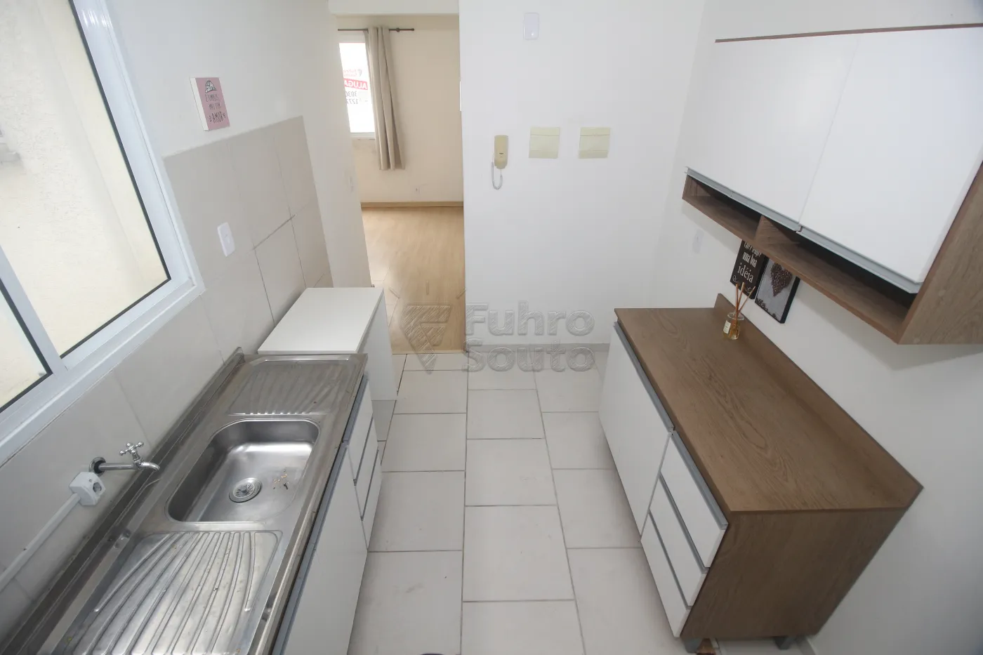 Alugar Apartamento / Padrão em Pelotas R$ 850,00 - Foto 7