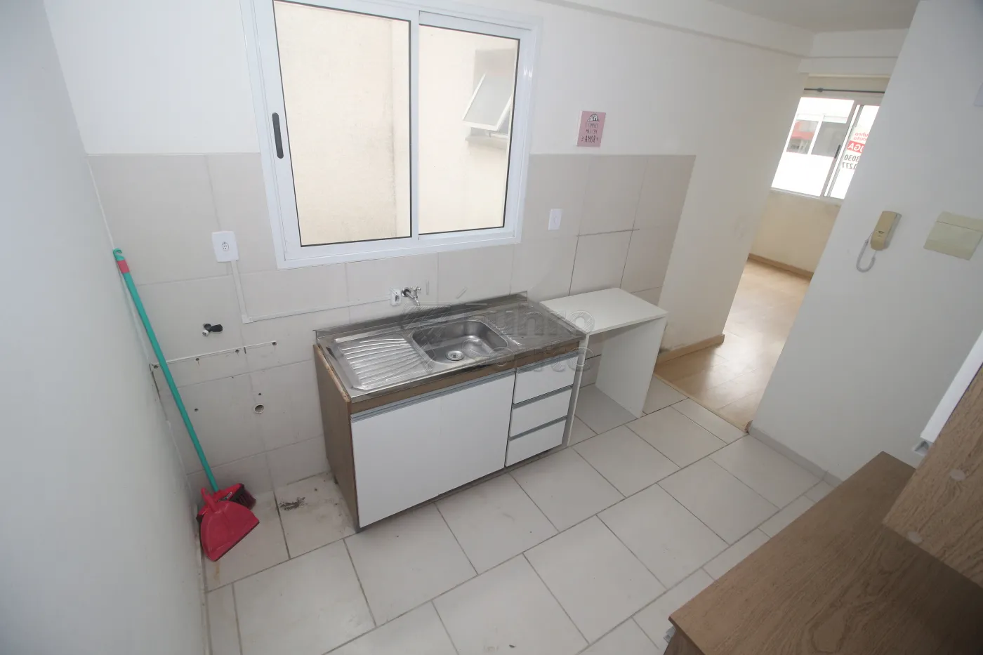 Alugar Apartamento / Padrão em Pelotas R$ 850,00 - Foto 8