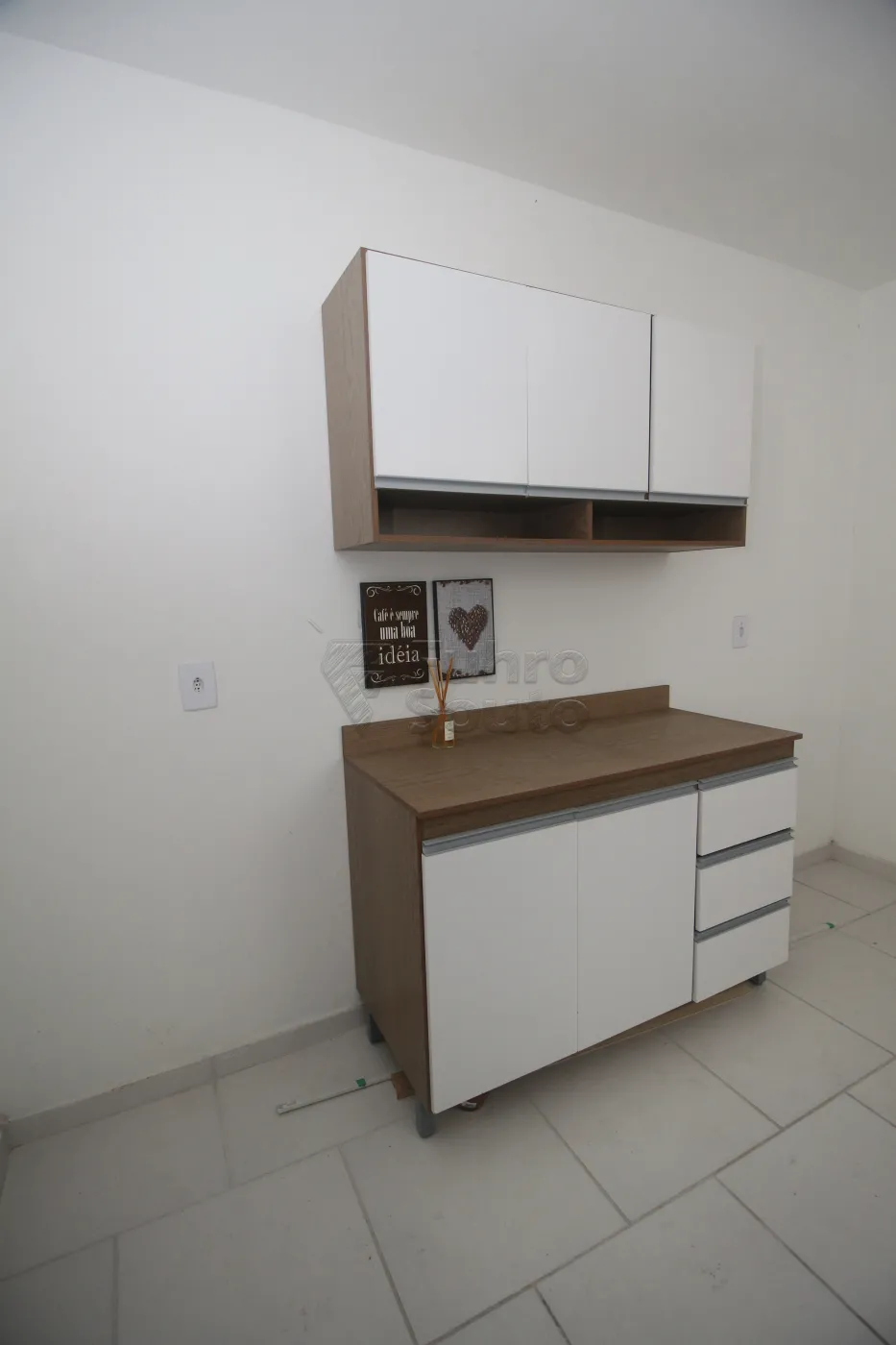Alugar Apartamento / Padrão em Pelotas R$ 850,00 - Foto 9