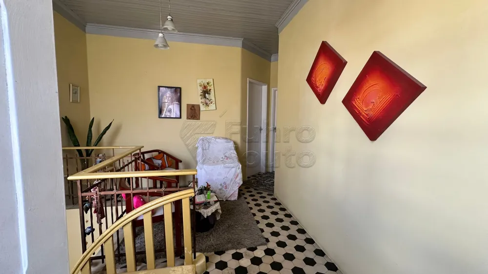 Comprar Casa / Padrão em Pelotas R$ 1.200.000,00 - Foto 3