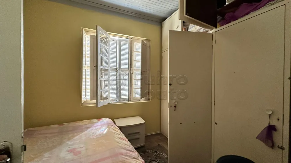 Comprar Casa / Padrão em Pelotas R$ 1.200.000,00 - Foto 5