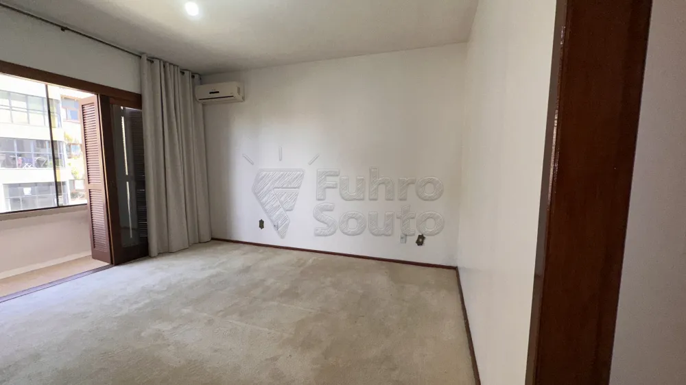 Comprar Apartamento / Padrão em Pelotas R$ 650.000,00 - Foto 8