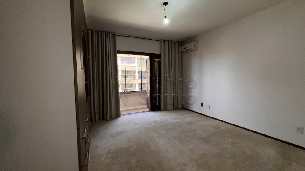 Comprar Apartamento / Padrão em Pelotas R$ 650.000,00 - Foto 6