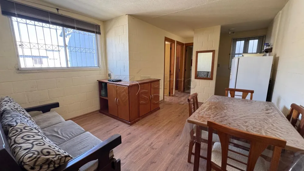 Comprar Apartamento / Padrão em Pelotas R$ 110.000,00 - Foto 1