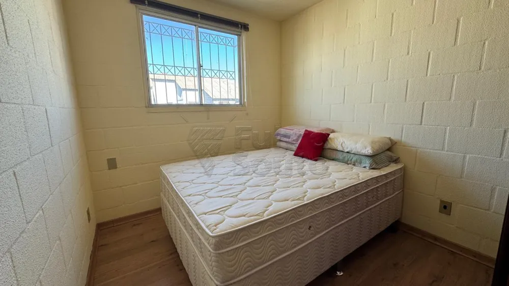 Comprar Apartamento / Padrão em Pelotas R$ 110.000,00 - Foto 4