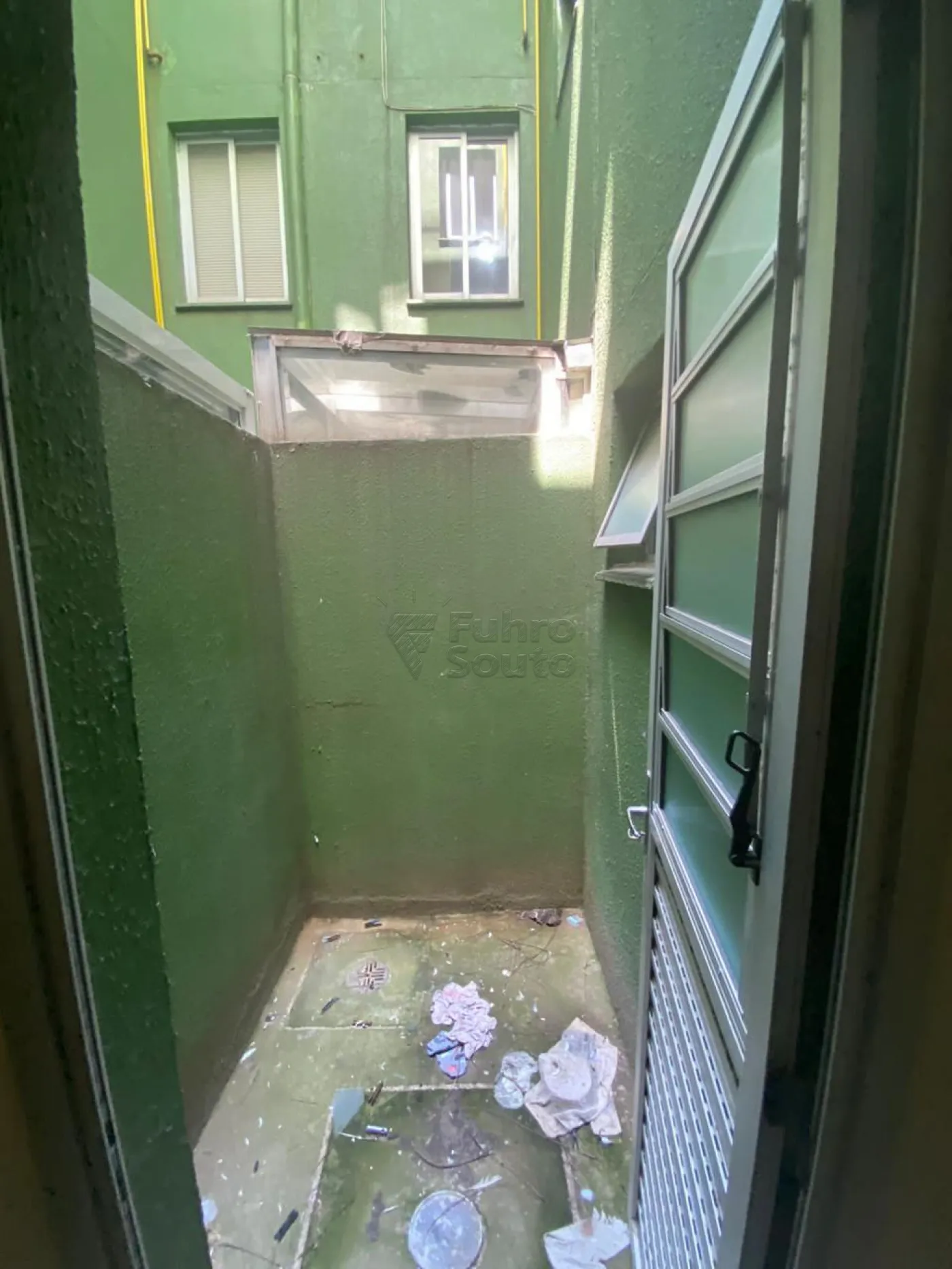 Alugar Apartamento / Padrão em Pelotas R$ 750,00 - Foto 8