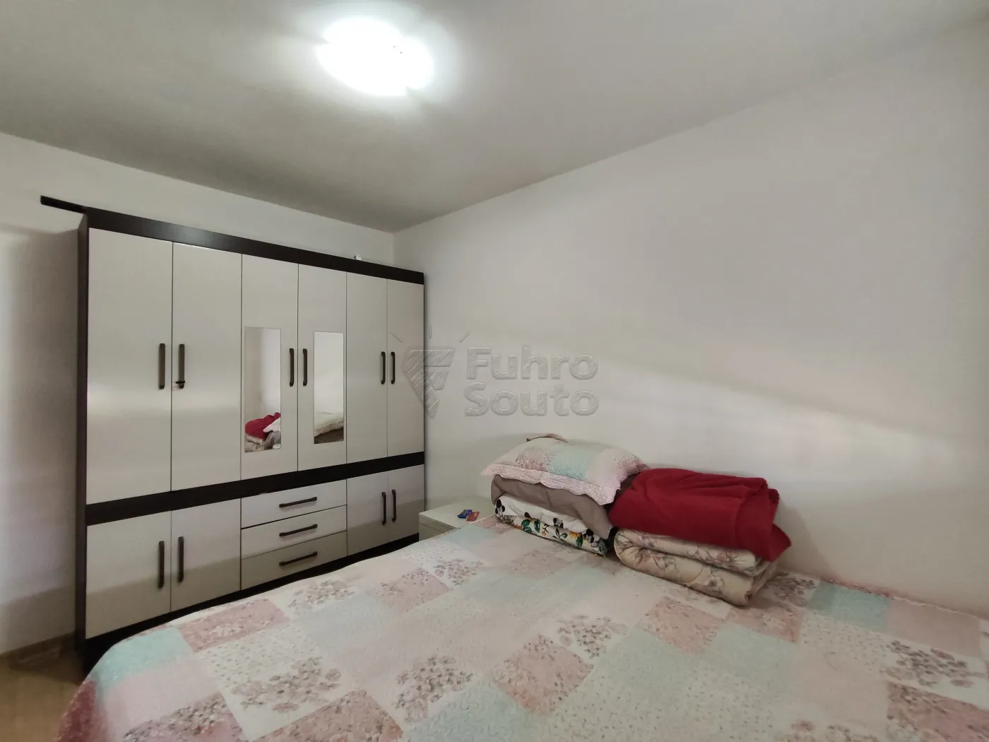 Comprar Casa / Condomínio em Pelotas R$ 450.000,00 - Foto 8