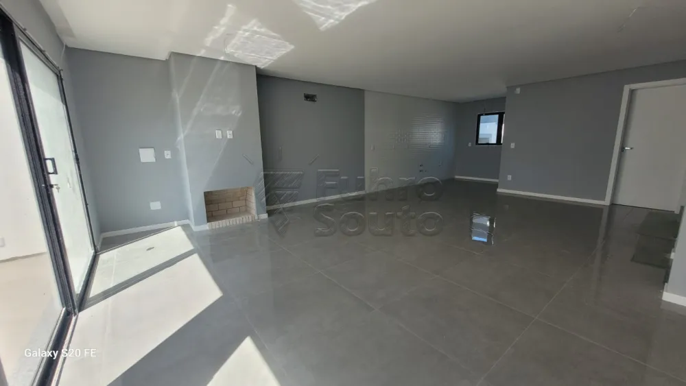 sala Comprar Casa / Padrão em Pelotas R$ 1.290.000,00 - Foto 1