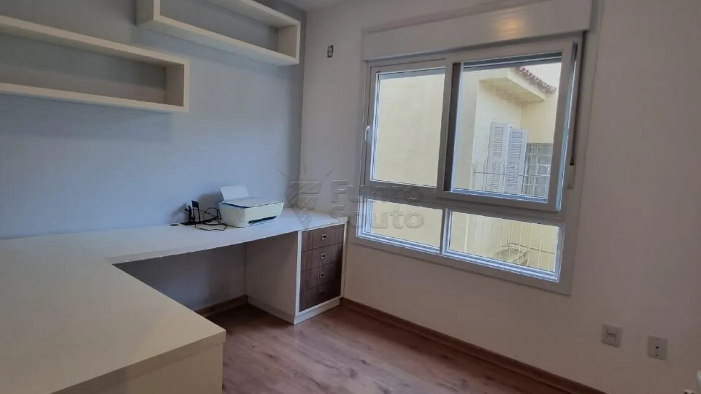 Comprar Apartamento / Padrão em Pelotas R$ 430.000,00 - Foto 10