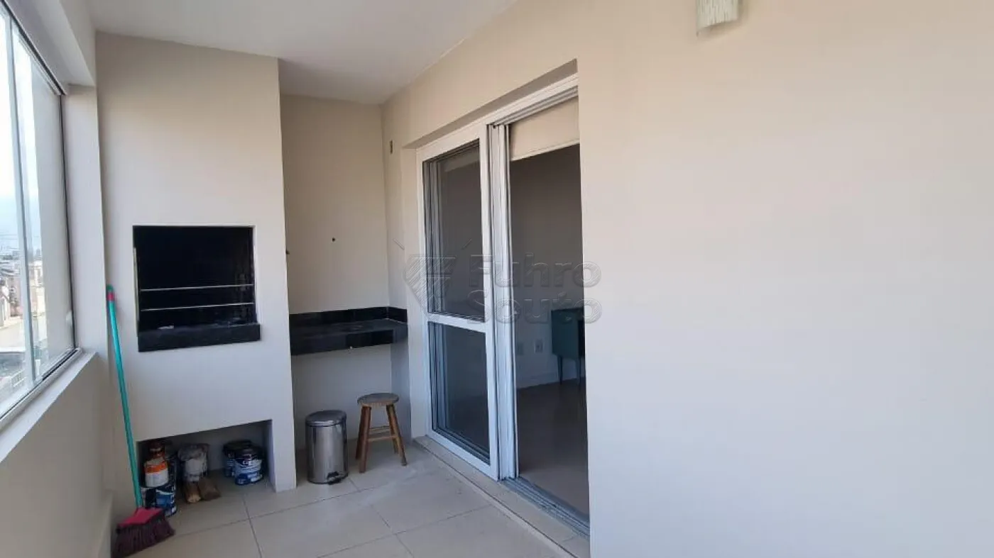 Comprar Apartamento / Padrão em Pelotas R$ 430.000,00 - Foto 16