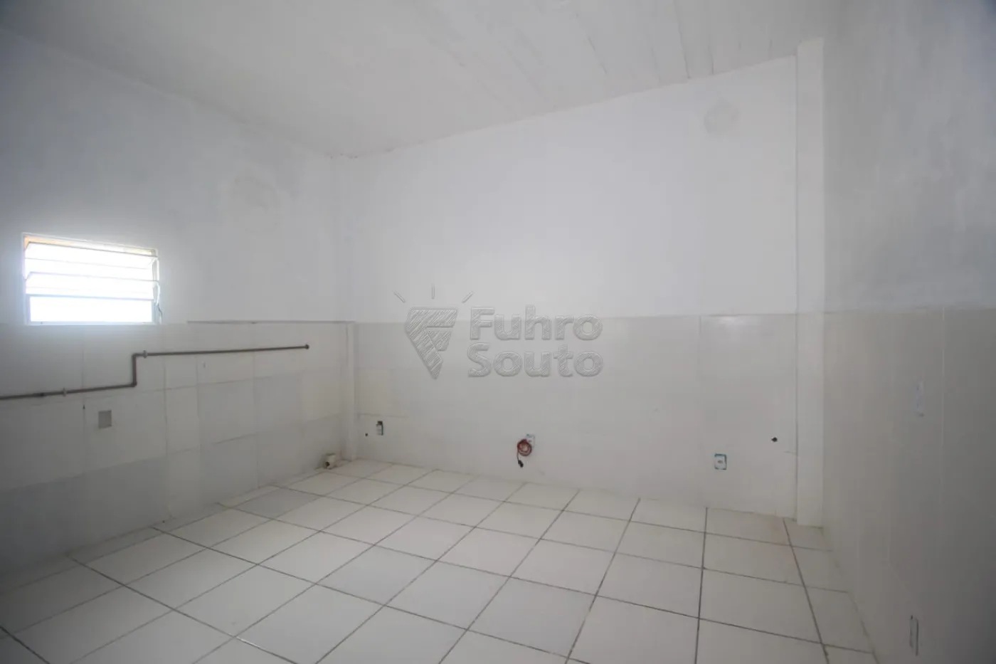 Alugar Comercial / Sala Fora de Condomínio em Pelotas R$ 2.200,00 - Foto 10