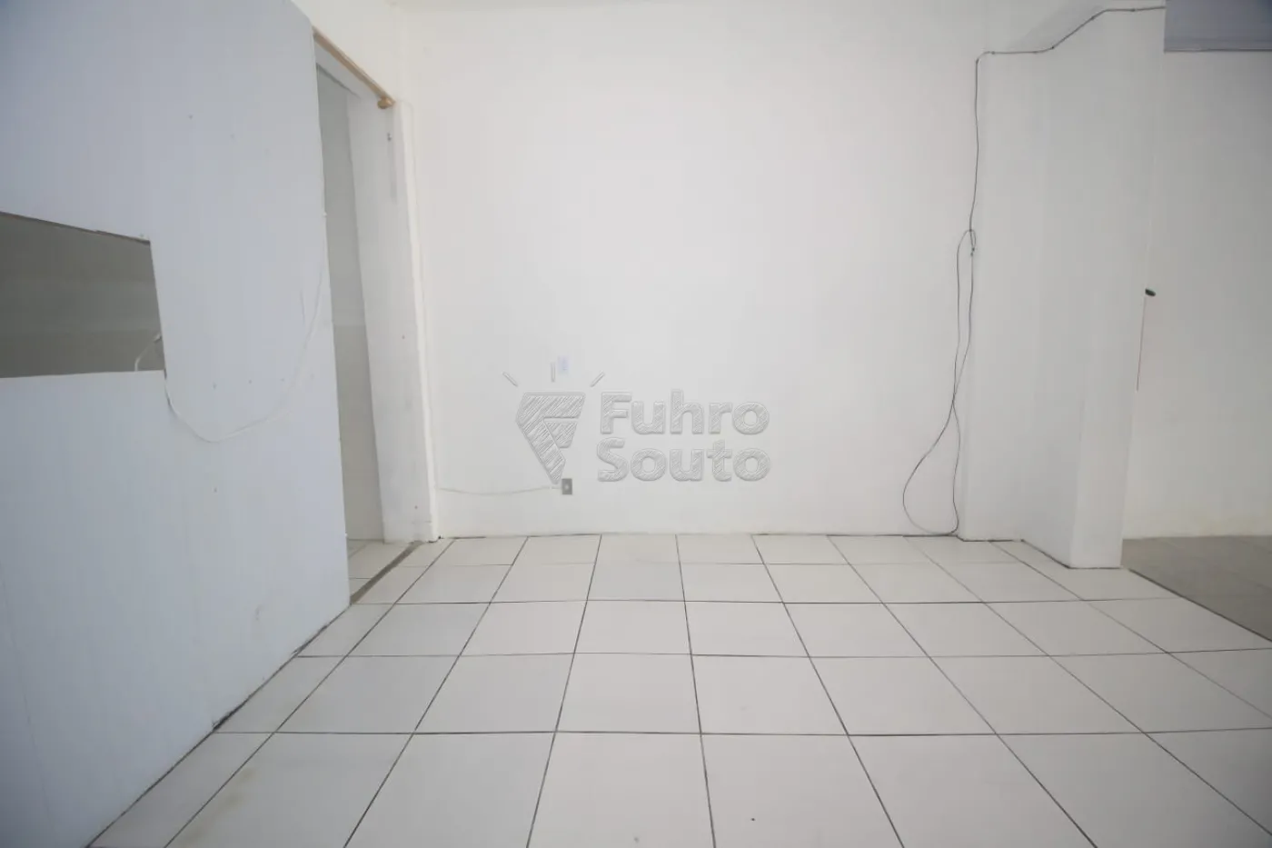 Alugar Comercial / Sala Fora de Condomínio em Pelotas R$ 2.200,00 - Foto 12