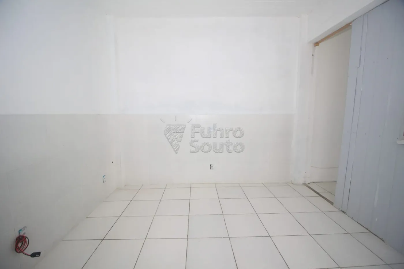 Alugar Comercial / Sala Fora de Condomínio em Pelotas R$ 2.200,00 - Foto 16