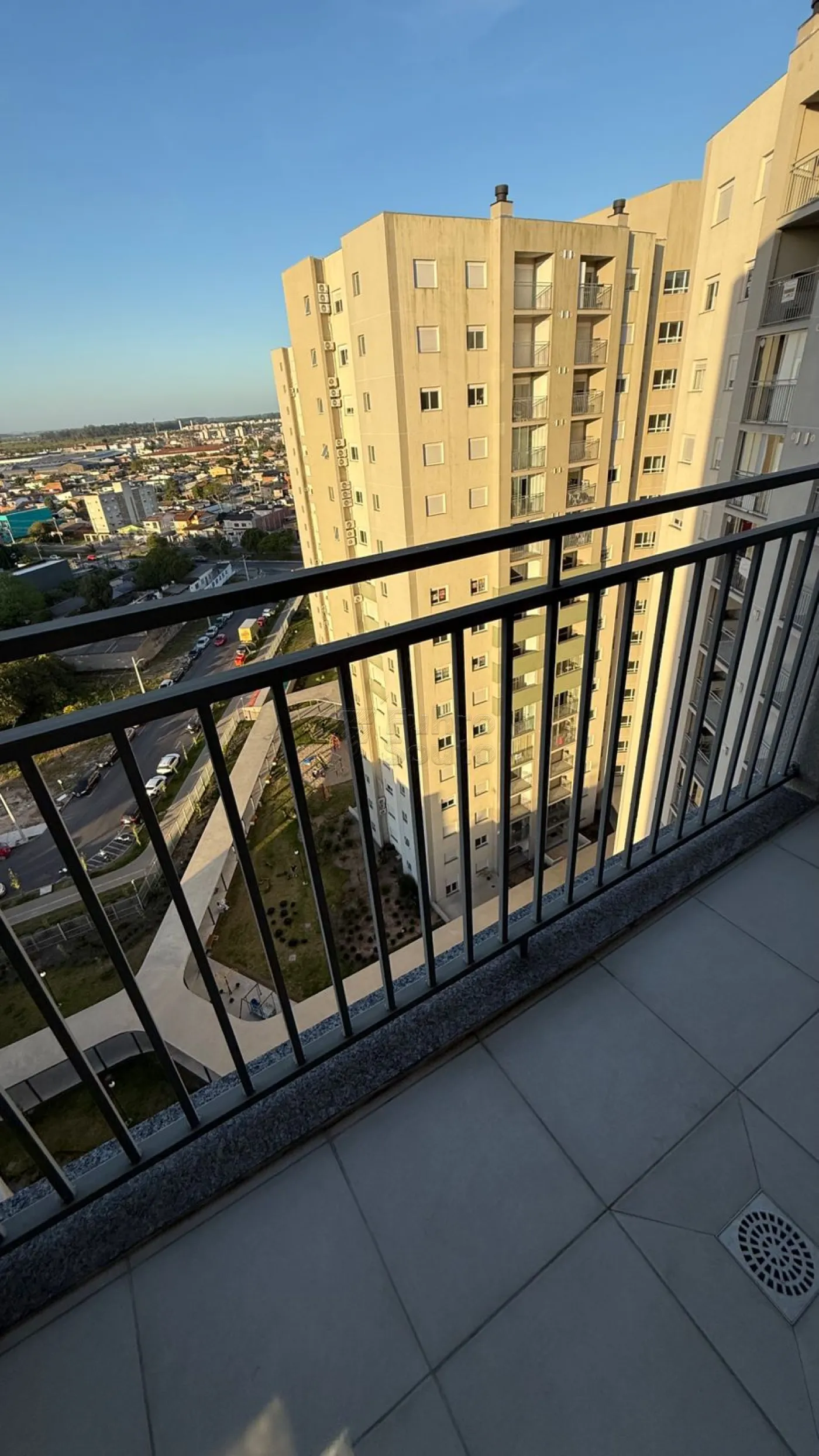 Alugar Apartamento / Padrão em Pelotas R$ 2.970,00 - Foto 8