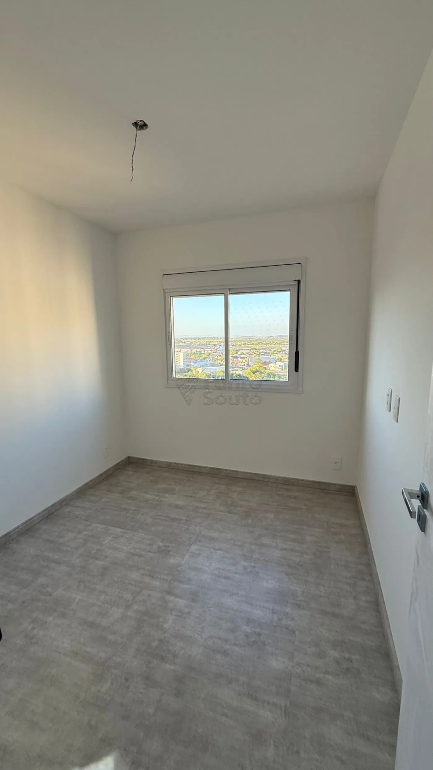 Alugar Apartamento / Padrão em Pelotas R$ 2.970,00 - Foto 15