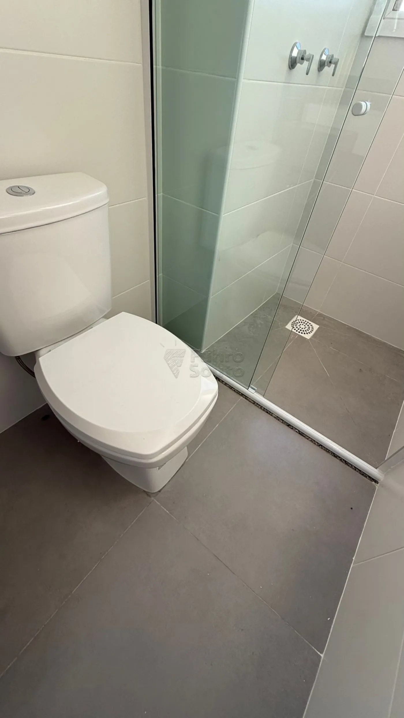 Alugar Apartamento / Padrão em Pelotas R$ 2.970,00 - Foto 20