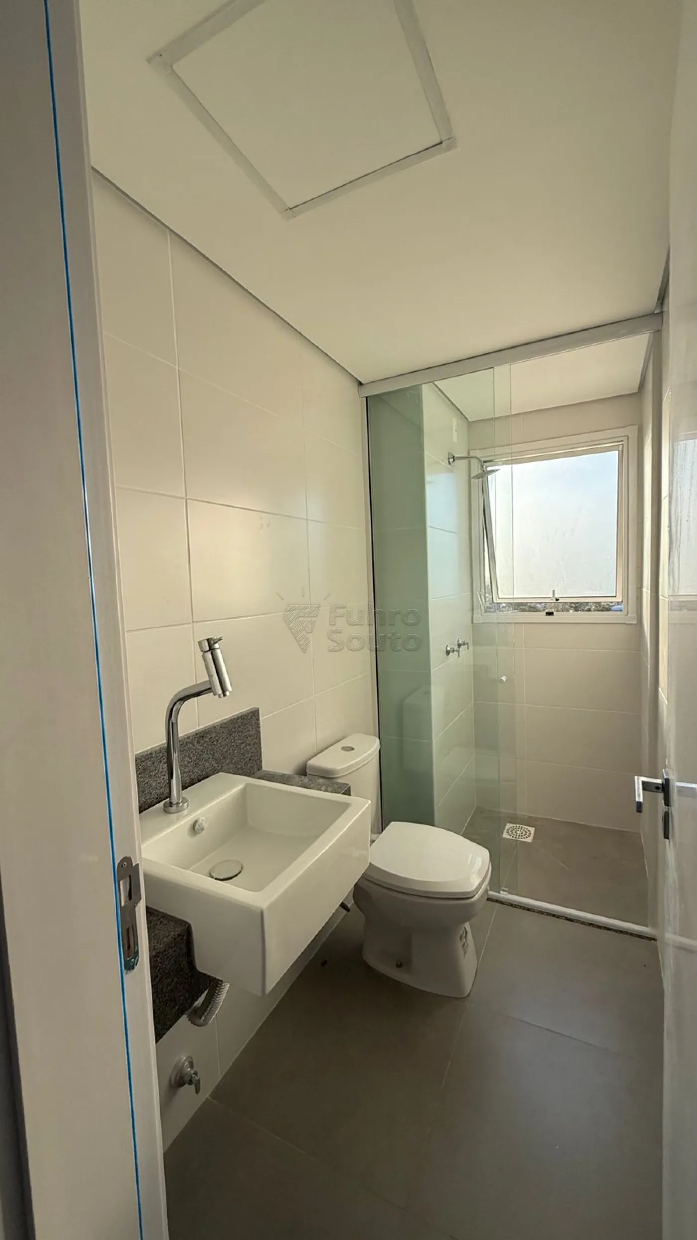 Alugar Apartamento / Padrão em Pelotas R$ 2.970,00 - Foto 21