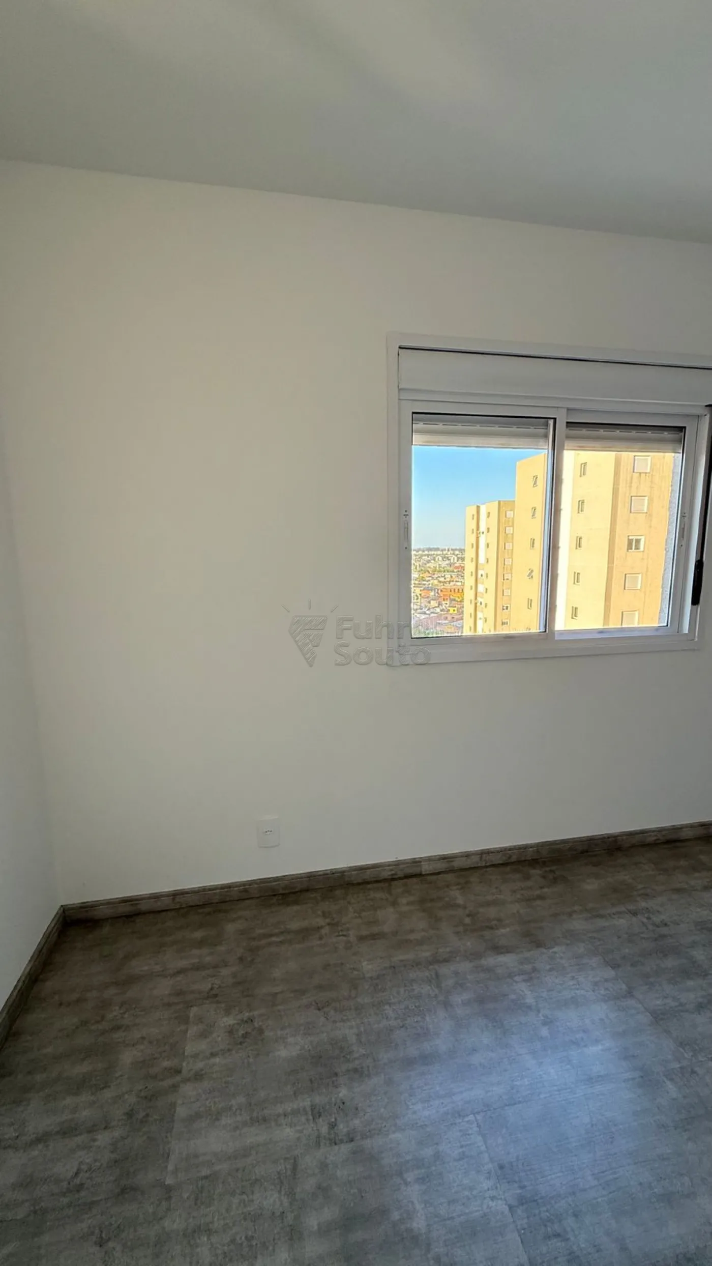 Alugar Apartamento / Padrão em Pelotas R$ 2.970,00 - Foto 16