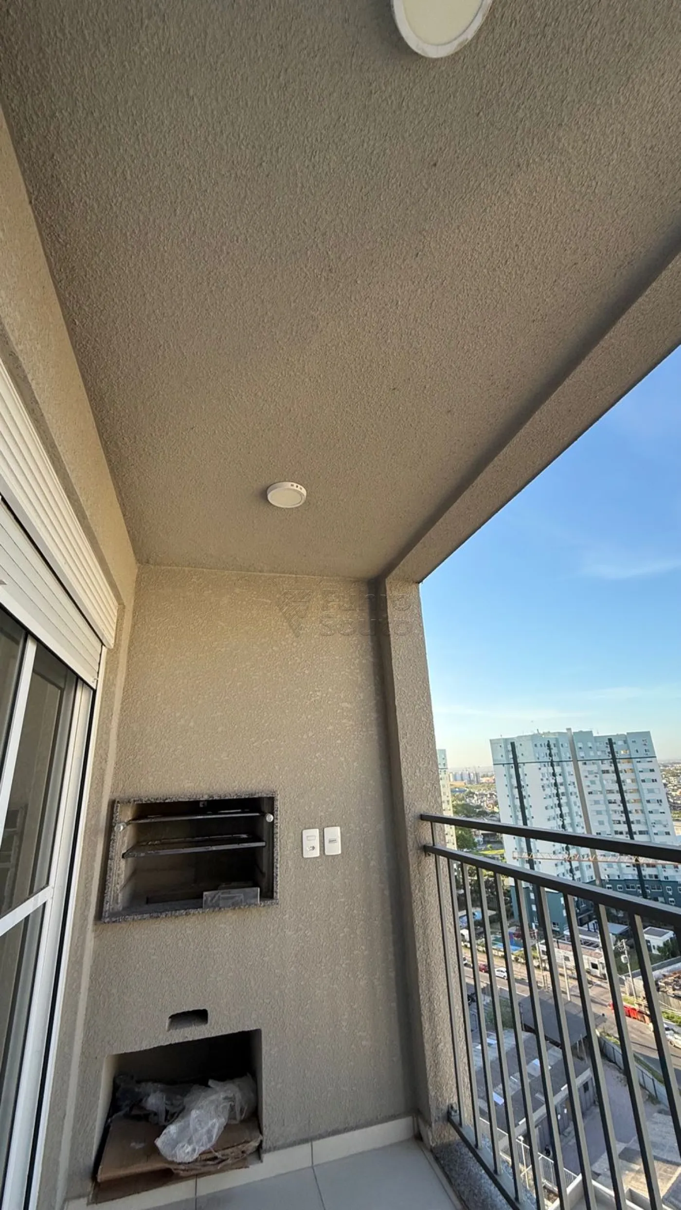 Alugar Apartamento / Padrão em Pelotas R$ 2.970,00 - Foto 10