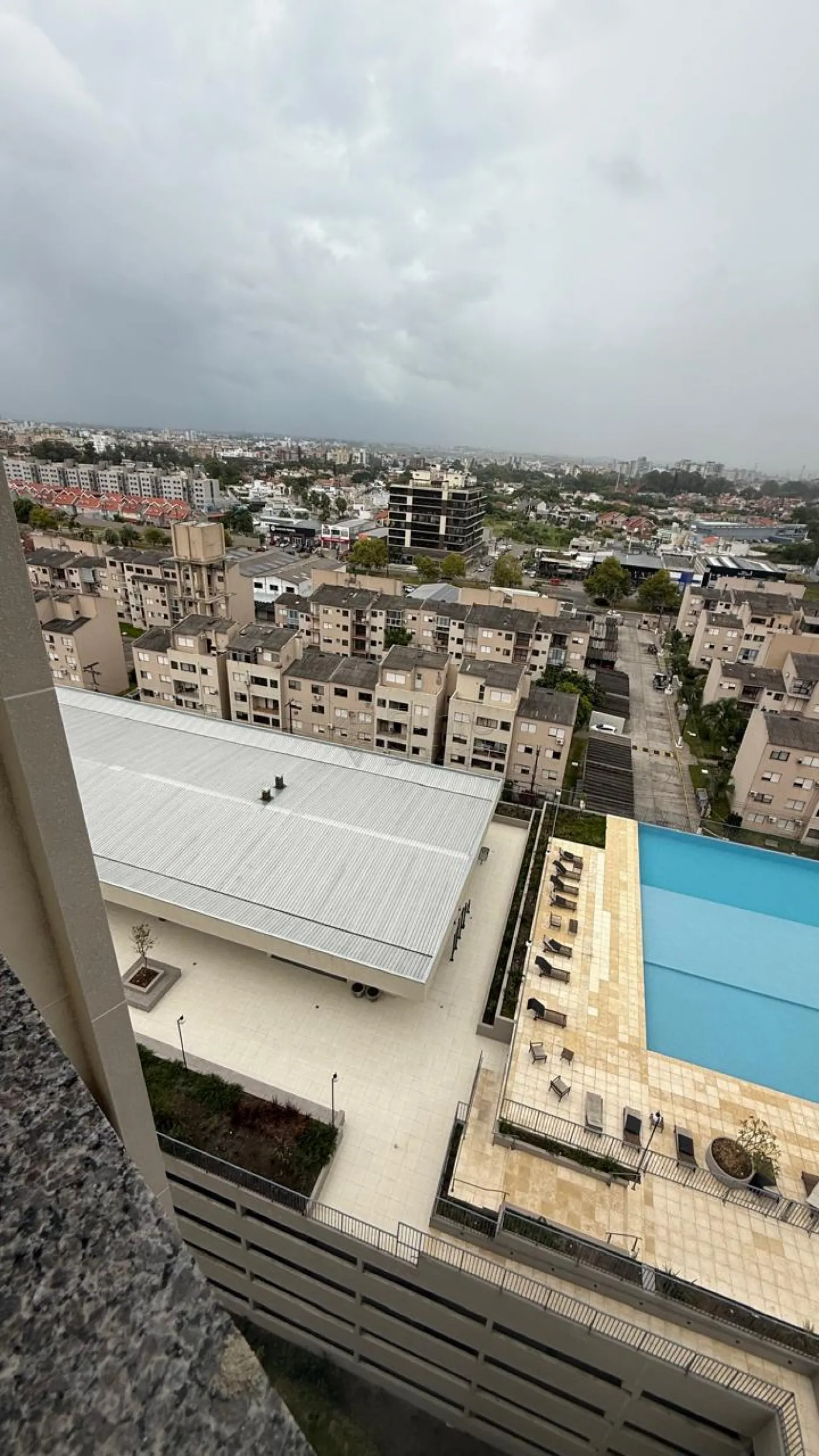 Alugar Apartamento / Padrão em Pelotas R$ 2.970,00 - Foto 36