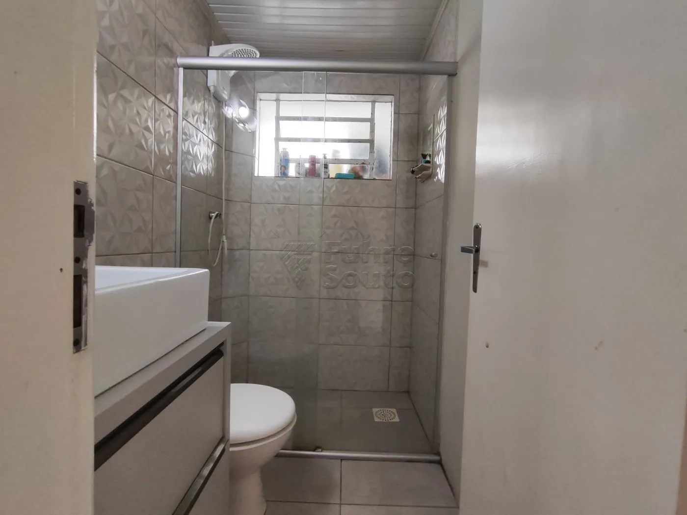 Comprar Apartamento / Padrão em Pelotas R$ 240.000,00 - Foto 7