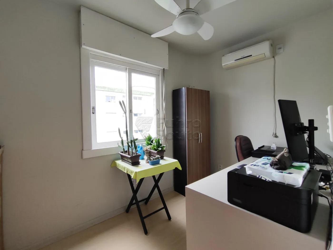 Comprar Apartamento / Padrão em Pelotas R$ 240.000,00 - Foto 6