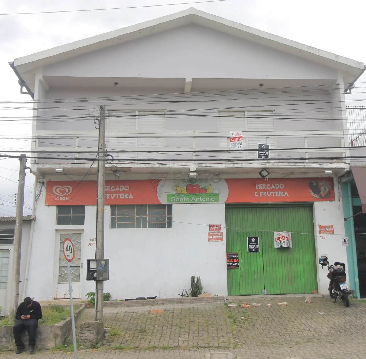 Alugar Apartamento / Fora de Condomínio em Pelotas R$ 1.900,00 - Foto 43