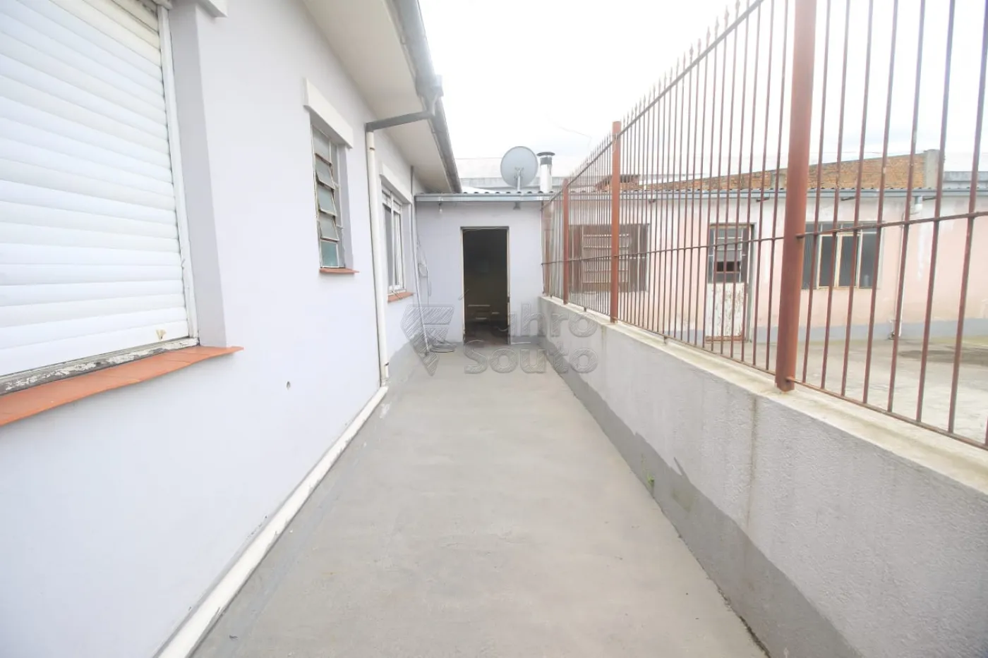 Alugar Apartamento / Fora de Condomínio em Pelotas R$ 1.900,00 - Foto 39